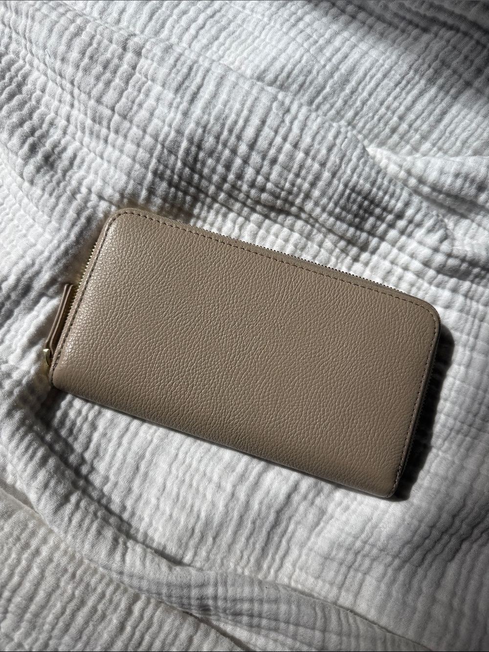 Quince Pebbled Leather Zip Wallet in Taupe